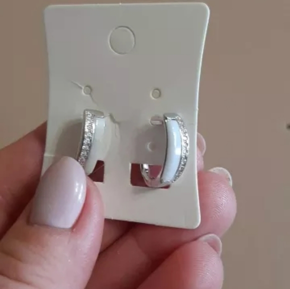 NEW Luxury‎ White Ceramic Diamond Hoop Earrings - Picture 6 of 15